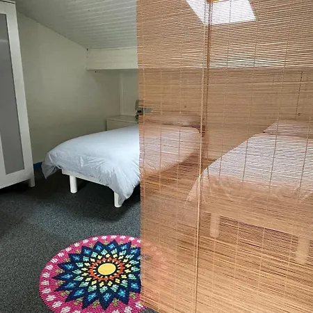 Familial Etage Entier 홈스테이 *