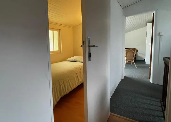 Проживание в семье Familial Etage Entier