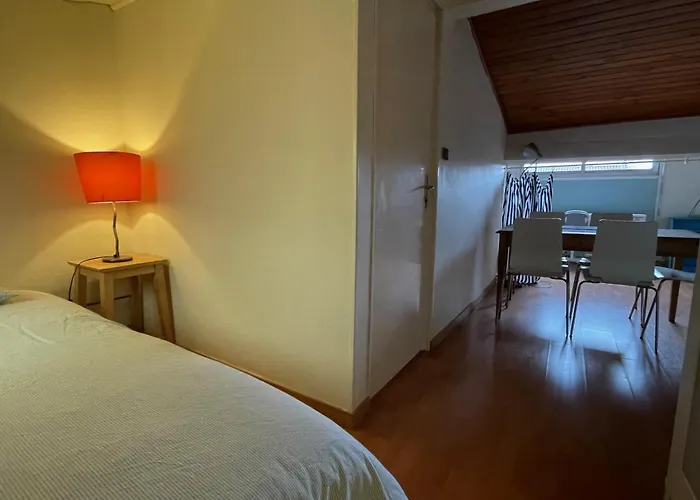 Familial Etage Entier Проживание в семье